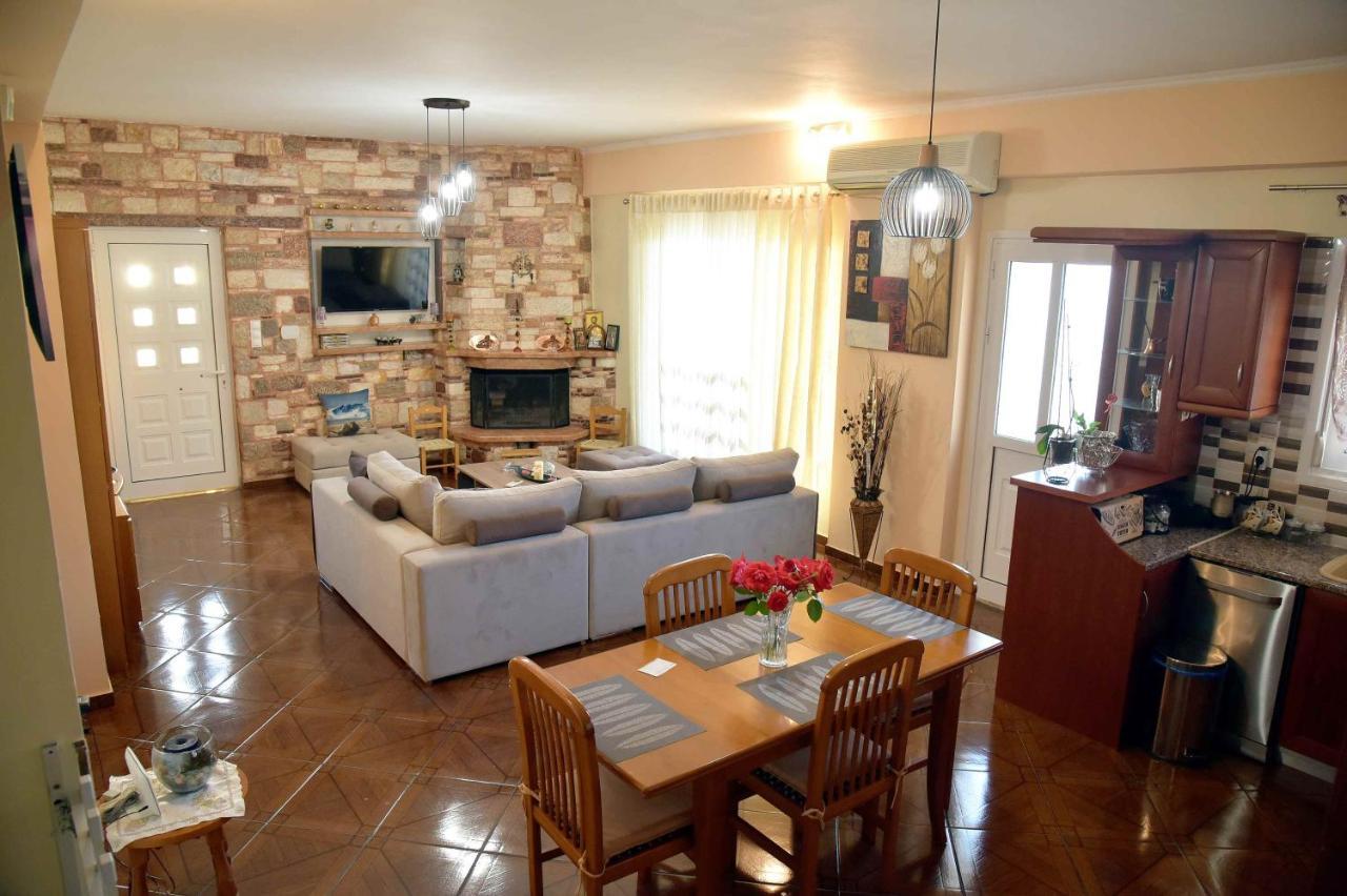 Stone Villa Corinth 外观 照片